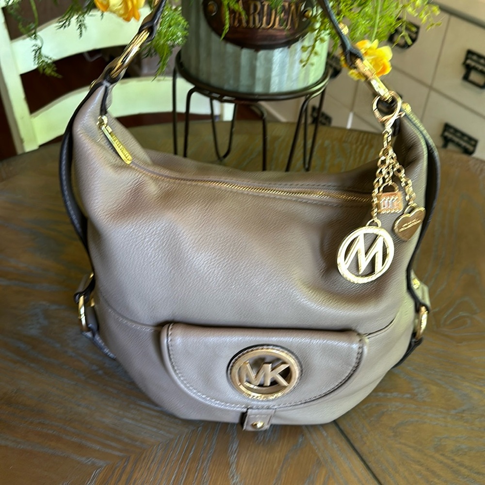 Michael Kors hobo bag *SOLD*